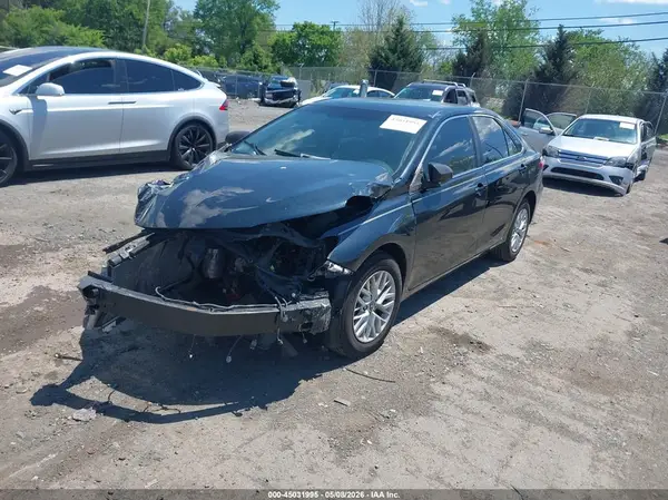 4T1BF1FK4GU252712 2016 TOYOTA CAMRY - Image 2