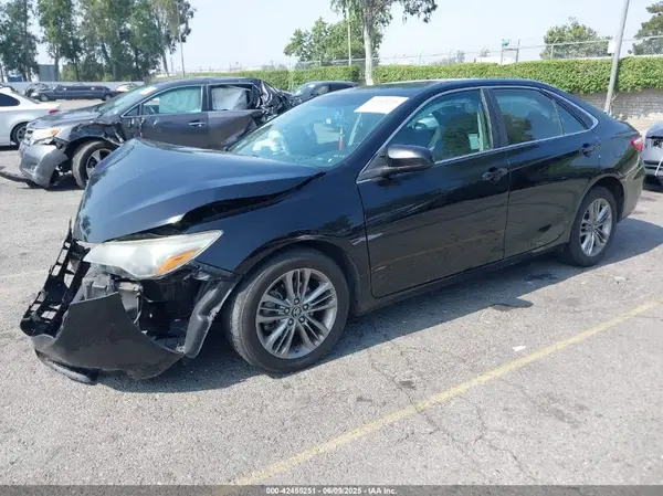 4T1BF1FK4GU253634 2016 TOYOTA CAMRY - Image 2