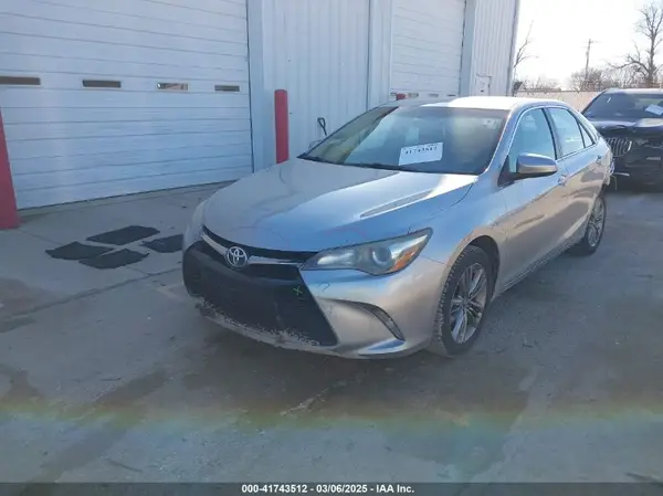 4T1BF1FK4GU253651 2016 TOYOTA CAMRY - Image 2