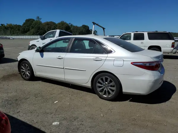 4T1BF1FK4GU258462 2016 TOYOTA CAMRY - Image 2