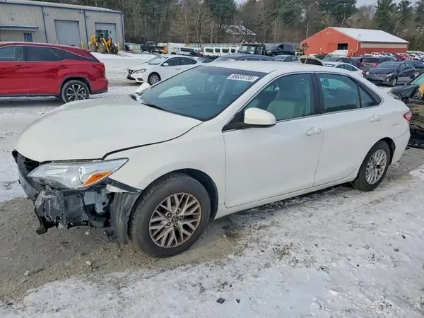 4T1BF1FK4GU260681 2016 TOYOTA CAMRY - Image 1