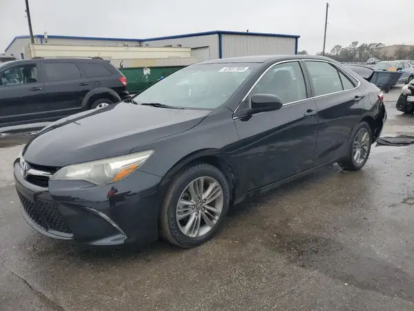 4T1BF1FK4GU264035 2016 TOYOTA CAMRY - Image 1