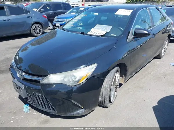 4T1BF1FK4GU500022 2016 TOYOTA CAMRY - Image 2