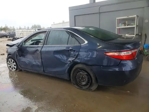4T1BF1FK4GU507522 2016 TOYOTA CAMRY - Image 2