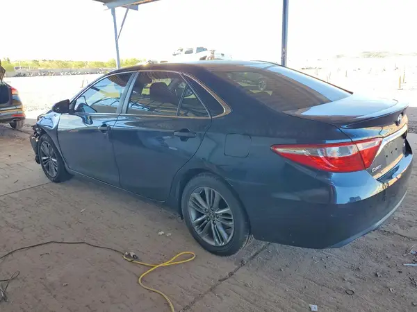4T1BF1FK4GU510971 2016 TOYOTA CAMRY - Image 2