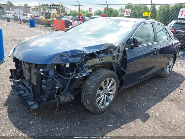 4T1BF1FK4GU515684 2016 TOYOTA CAMRY - Image 2