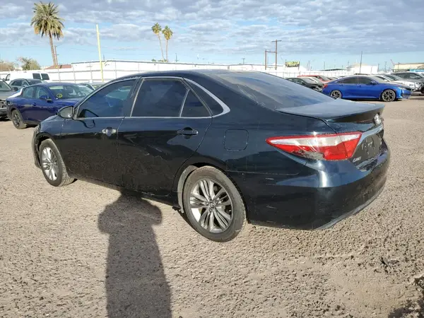 4T1BF1FK4GU517113 2016 TOYOTA CAMRY - Image 2