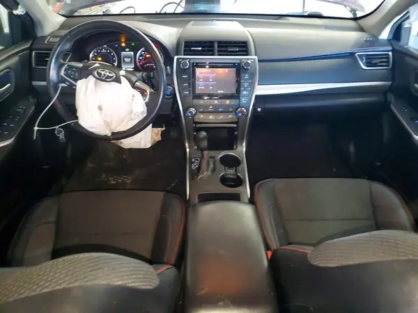 4T1BF1FK4GU520335 2016 TOYOTA CAMRY - Image 8