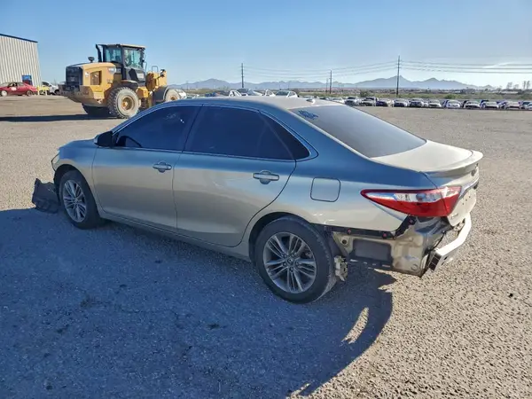 4T1BF1FK4GU520514 2016 TOYOTA CAMRY - Image 2