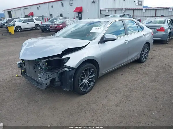 4T1BF1FK4GU521100 2016 TOYOTA CAMRY - Image 2