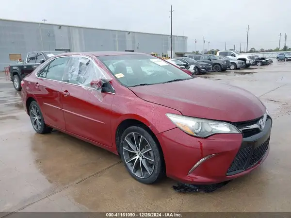 4T1BF1FK4GU521288 2016 TOYOTA CAMRY - Image 1