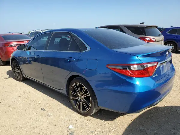 4T1BF1FK4GU525910 2016 TOYOTA CAMRY - Image 2