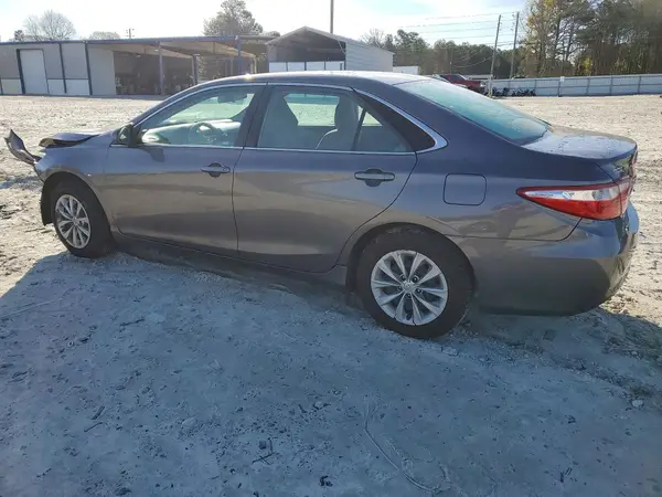 4T1BF1FK4GU527723 2016 TOYOTA CAMRY - Image 2