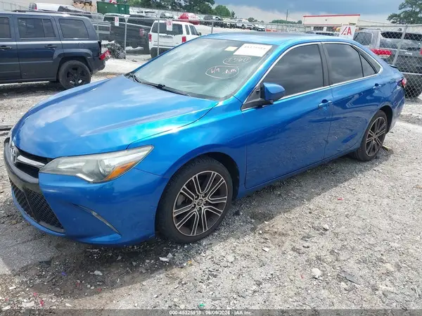 4T1BF1FK4GU532680 2016 TOYOTA CAMRY - Image 2