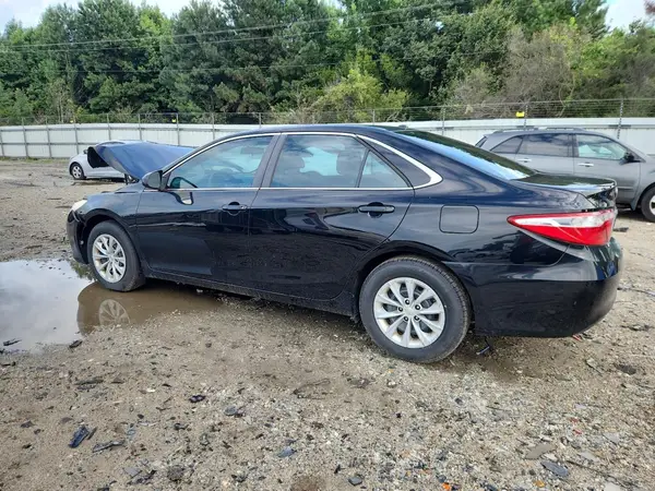 4T1BF1FK4GU538706 2016 TOYOTA CAMRY - Image 2