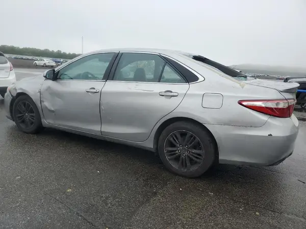 4T1BF1FK4GU539113 2016 TOYOTA CAMRY - Image 2