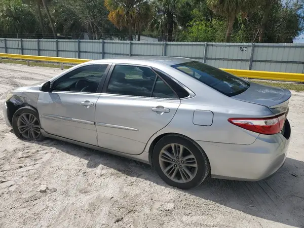 4T1BF1FK4GU540181 2016 TOYOTA CAMRY - Image 2