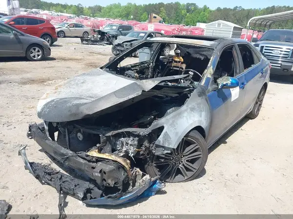 4T1BF1FK4GU540374 2016 TOYOTA CAMRY - Image 2
