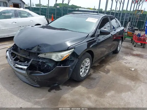 4T1BF1FK4GU544991 2016 TOYOTA CAMRY - Image 2