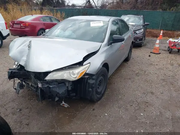 4T1BF1FK4GU547471 2016 TOYOTA CAMRY - Image 2