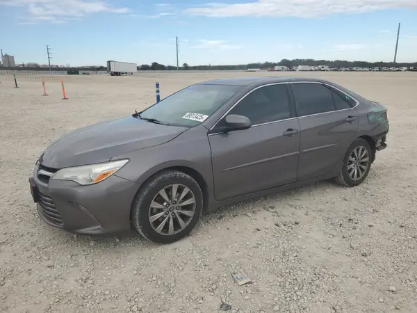 4T1BF1FK4GU551133 2016 TOYOTA CAMRY - Image 1