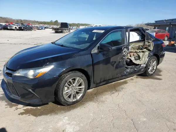 4T1BF1FK4GU552332 2016 TOYOTA CAMRY - Image 1