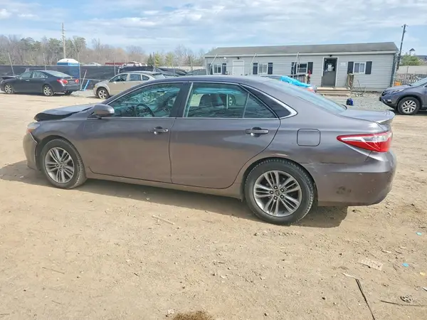 4T1BF1FK4GU552430 2016 TOYOTA CAMRY - Image 2