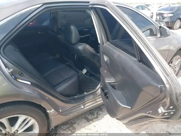 4T1BF1FK4GU552492 2016 TOYOTA CAMRY - Image 8