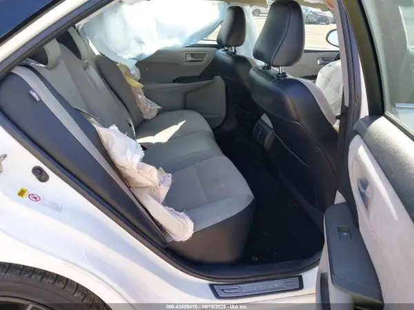 4T1BF1FK4GU553674 2016 TOYOTA CAMRY - Image 8