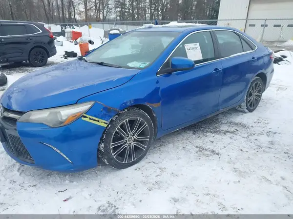 4T1BF1FK4GU559295 2016 TOYOTA CAMRY - Image 2