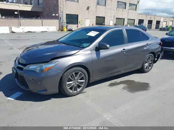 4T1BF1FK4GU562181 2016 TOYOTA CAMRY - Image 2