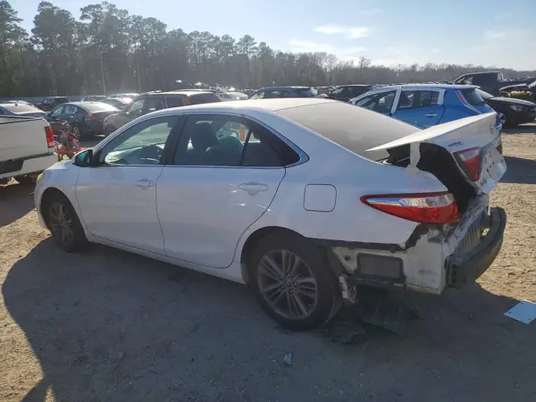 4T1BF1FK4GU562567 2016 TOYOTA CAMRY - Image 2