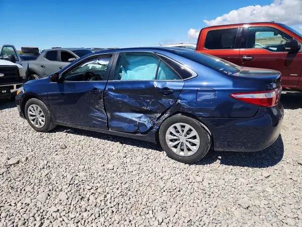 4T1BF1FK4GU563542 2016 TOYOTA CAMRY - Image 2