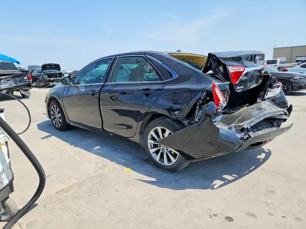 4T1BF1FK4GU565193 2016 TOYOTA CAMRY - Image 2