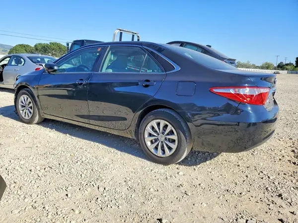 4T1BF1FK4GU567218 2016 TOYOTA CAMRY - Image 2