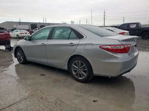 4T1BF1FK4GU567347 2016 TOYOTA CAMRY - Image 2
