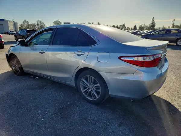 4T1BF1FK4GU568353 2016 TOYOTA CAMRY - Image 2