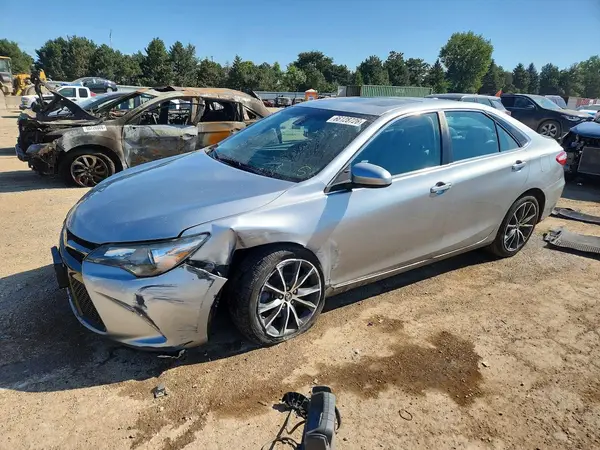 4T1BF1FK4GU568529 2016 TOYOTA CAMRY - Image 1
