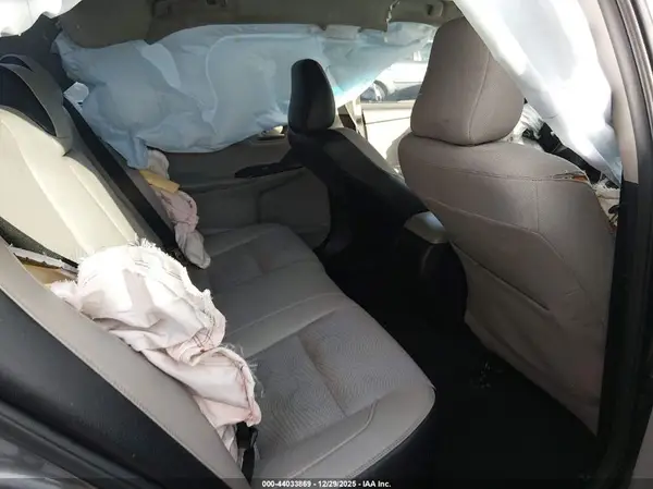 4T1BF1FK4GU570958 2016 TOYOTA CAMRY - Image 8