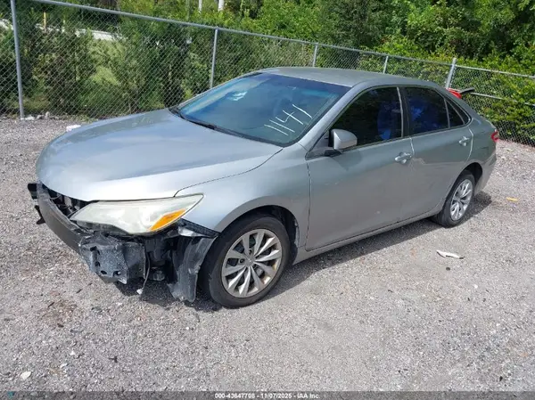 4T1BF1FK4GU571141 2016 TOYOTA CAMRY - Image 2