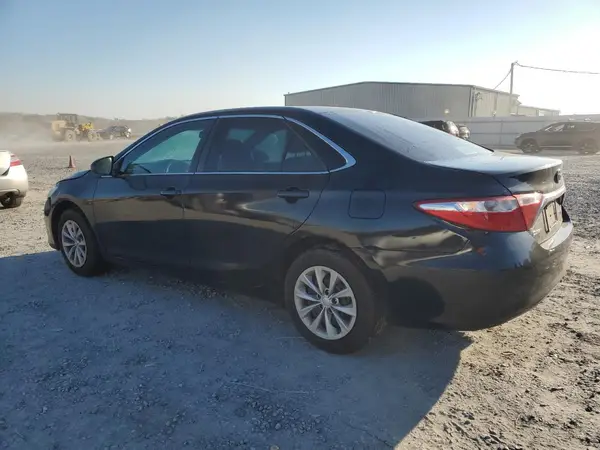 4T1BF1FK4GU572032 2016 TOYOTA CAMRY - Image 2