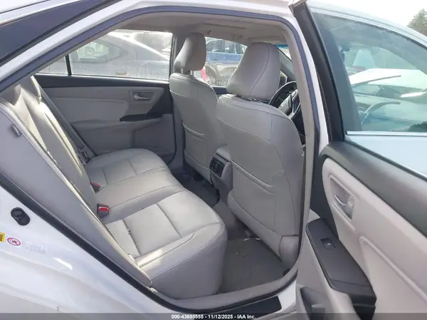 4T1BF1FK4GU575027 2016 TOYOTA CAMRY - Image 8