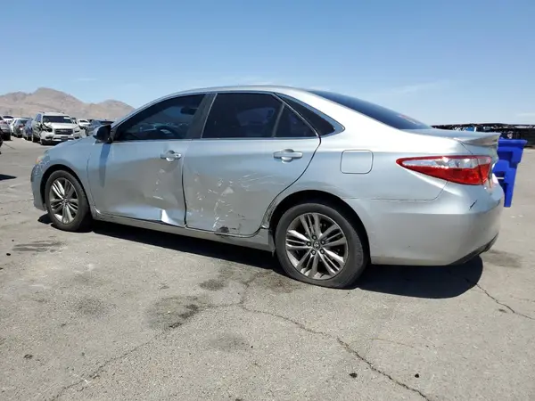 4T1BF1FK4GU576405 2016 TOYOTA CAMRY - Image 2