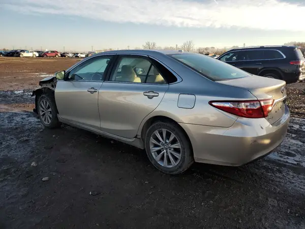 4T1BF1FK4GU578672 2016 TOYOTA CAMRY - Image 2