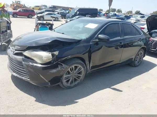 4T1BF1FK4GU582429 2016 TOYOTA CAMRY - Image 2