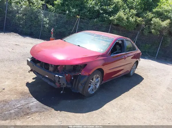 4T1BF1FK4GU585637 2016 TOYOTA CAMRY - Image 2