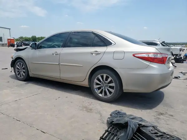 4T1BF1FK4GU587128 2016 TOYOTA CAMRY - Image 2