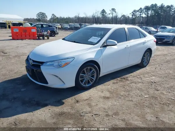 4T1BF1FK4GU589557 2016 TOYOTA CAMRY - Image 2