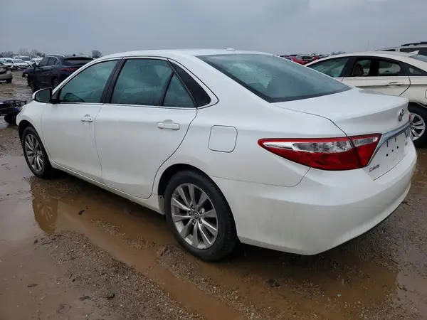 4T1BF1FK4GU589560 2016 TOYOTA CAMRY - Image 2