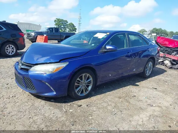 4T1BF1FK4GU595732 2016 TOYOTA CAMRY - Image 2